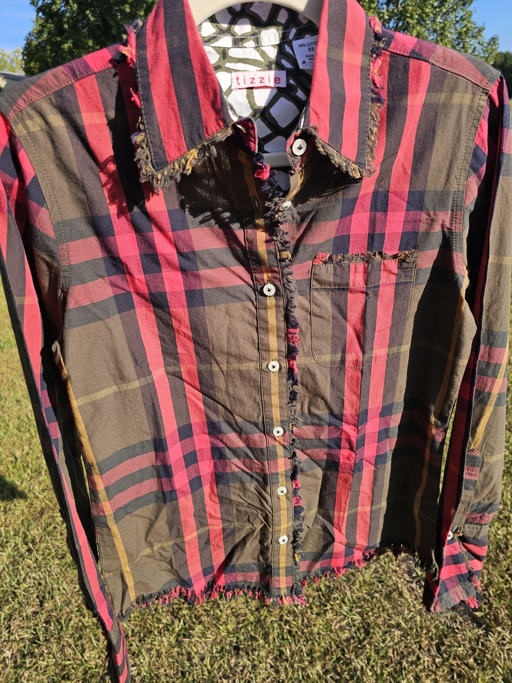 Tizzie Women's Pink & Brown Plaid Button-Up Shirt Size [XS] - Picture 2 of 6